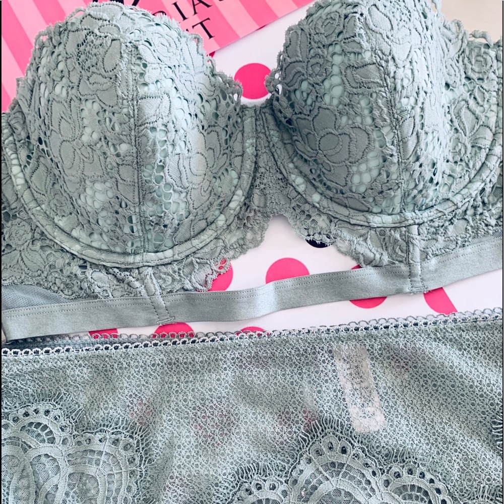 VICTORIA'S SECRET  bustier Size 38C &cheeky panty.